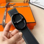 特 品牌：爱玛士新款进口3. 8平滑双面头层小牛皮，手感细腻柔软。搭配纯钢平滑精品钢扣，男士必备！宽度： 3. 8Cm平滑钢扣头层牛皮皮带