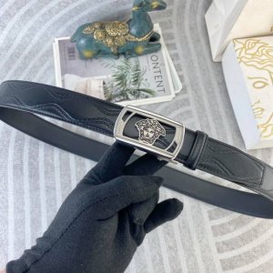 范思哲 特种皮腰带自动带系列 ，原厂五金精品不锈钢扣，手感柔软舒适 宽3.5Cm。