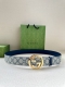 Gucci 宽度3.8Cm 这款宽版腰带饰有双G细节，交织字母图案配件令其更添魅力。这款配饰现已成为Gucci的高辨识度单品，一面采用Gg Supreme帆布，