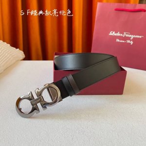 配全套包装礼盒 男款 菲拉格慕 3.5Cm高级定制款男士皮带 ，双面进口牛皮，自行选择搭配 真材实料 很有质感 时尚经典不失风范 可自行裁剪