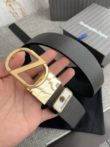 品名：杰尼亚. Ermenegiido Zelma.原单 型号：挂扣，原版经典挂扣，实物拍摄，头层牛皮 材料：百分百头层牛皮，保证真皮。双面可用专柜同等质量，原