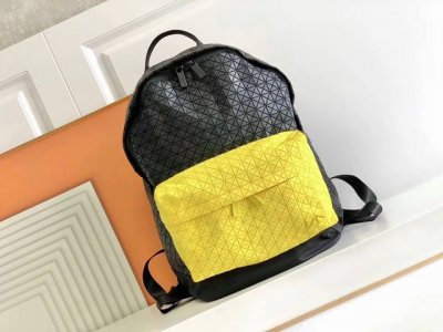 大货已出跑量 原单 #最In单品# Issey Miyake Baobao 三宅一生背囊 正品开模，香港6千多购回，一对一五金，面料，细节全对版开模，此款书包的