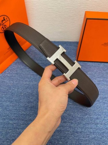 爱马仕 Hermes 原单爱马仕，宽3.8Cm进口原版皮带身，双面可两面用，精品电镀五金 ！
