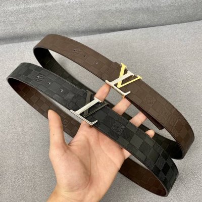 特P180 寬： 40Mm Louis Vuitton 腰帶 專櫃有售款。寬度40毫米 專櫃編碼M9212 雙面進口意大利小牛皮+雙面高溫壓格子紋效果 手感特佳