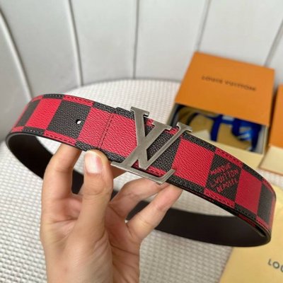 寬：40Mm 驢家新品 今季男士新品腰带 訂製帆布面料衬托棕色小牛皮 搭配经典字母古铜色搭扣 多色选 双面用