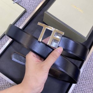 特 Tom Ford 汤姆福特。新款进口双面皮，简约商务男士腰带，3.5Cm宽，配原版包装