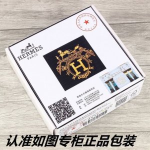 品牌：爱马仕.HERMES自动扣 型号：原单！认准如图专柜正品包装 等级：意大利进口头层牛皮，自动扣，HERMES.爱马仕，世界著名奢侈品品牌，国外专柜有同款时