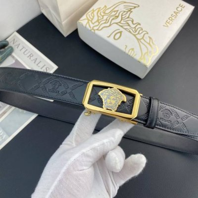 范思哲 特种自动带皮腰带系列 ，原厂五金精品不锈钢扣，手感柔软舒适 宽3.5Cm。
