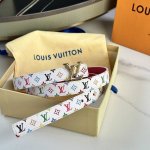 原版包裝1.0 驢家女士腰帶 寬度2Cm 聯名小花系列 全新風格定制帆布面料襯托細膩的進口彩色小牛皮 搭配新款字母搭扣 經典百搭款