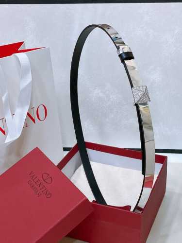 Valentino Garavani Vlogo Signature 可双面 Vlogo Signature可双面佩戴小牛皮腰带 - 施华洛世奇仿水晶装饰vlo