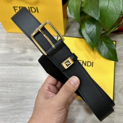 图片包装+10 Fendl 芬迪 宽35Mm，原单进口双面头层牛皮，搭配原版针扣，完美的手感.油边 。出众的细节，高清实拍，货真价实，品质保证。