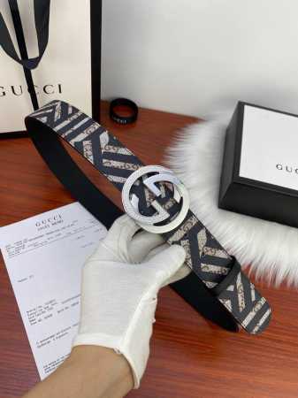 宽度3.8Cm Gucci 經典款G家花面带身 頭層皮底；搭配原單镶钻鋼扣 採用精挑細選進口頂級牛皮，手感柔軟細膩！做工精緻 商務既有時尚的男士 女士腰帶 - 点击图像关闭