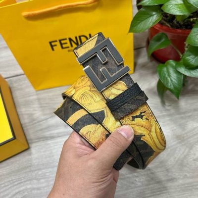 Fendi 芬迪 专柜同款 宽4.0Cm 双环正反用腰带 Ff按钉搭扣 黑色Cuoio Romano皮革材质 反面面料带有烟草黄和黑色Ff图案 四方金属饰面 时