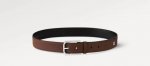 特 寬度：35Mm 驢家最新品 男士經典頂級休閒腰帶 寬度35毫米 品牌專用togo荔枝紋小牛皮搭配小牛皮底 全新開模精品針扣設計 尾部有相同五金品牌字樣 與腰