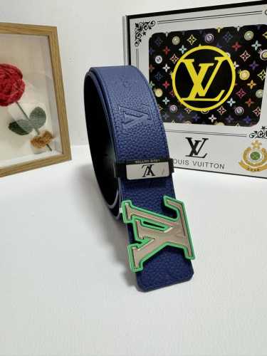 品名：Lv..路易..威登 材质：原单牛皮腰带 百分百头层牛皮腰带保证真皮，24K纯钢扣，专柜原单品质、做工精细，时尚大牌，送人自用首选 包装： 请认准如图专柜