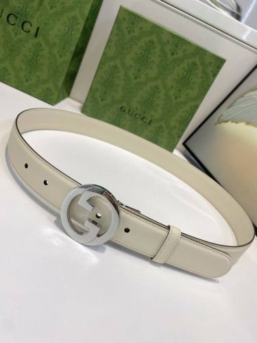 3.0Cm Gucci独家新款 双面进口牛皮 配经典铜扣 时尚潮流 永不过时的爆款 码数：80 85 90 95 100 105欧