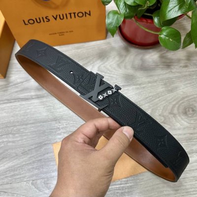 图片包装 Lv.路易威登 宽40Mm双面原版小牛皮 搭配单钌钯电镀扣 完美的手感.油边 出众的设计.风格 高贵奢华 时尚大方 高清实拍 货真价实 品质保证 双面