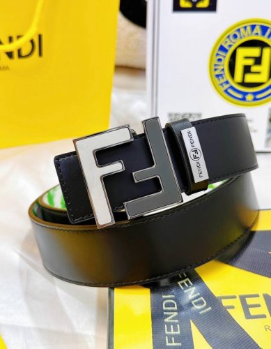 皮带：Fendi.芬迪..顶级原单复刻. 腰带：百分百进口头层牛皮，保证真皮。双层ff砂金双色工艺24K纯钢扣，永不掉色涂鸦彩绘印花图案艺术正反双面使用商场专柜