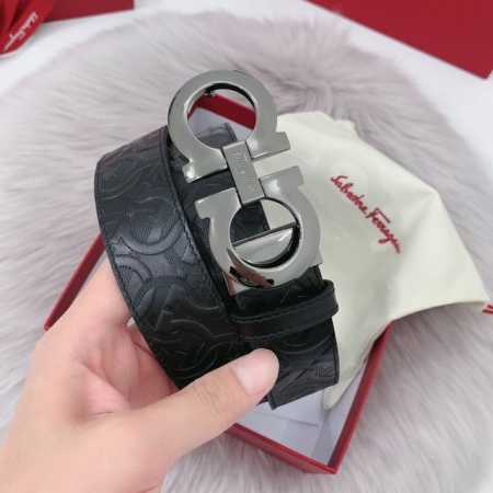 配送专柜全套礼盒Ferragamo 菲拉格慕 坚信--实用与流行是不相矛盾的，这也一直是这个品牌的设计核心概念，同时兼顾舒适和时髦。在每一季的新品中，通常都分为 - 点击图像关闭