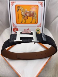 品牌．爱玛仕 冲孔挂扣秘原单高端品质专柜官网同步宽度3.8冲孔精美扣头意大利进口原版席纹纹理消晰真实感超强打造全新的视觉3D郊果高档客户入手送礼自用佳品 长度1