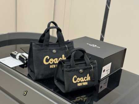 配盒 Coach 蔻驰 Cargo Tote 单宁牛仔托特包 千呼万唤的牛仔系列终于来噜～ 对牛仔真的毫无抵抗力 自己搭配小挂件会更Q 尺寸:20.15Cm 2 - 点击图像关闭