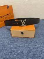louis Vuitton 经典原单品质，荔枝纹压花搭配原版皮底，原单精品挂扣，精工制作，细节看图，实物拍摄，高端奢华，宽度4.0Cm