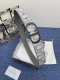 迪奥550 3.5Cm 特 这款 Montaigne Avenue 腰带从同名手袋汲取灵感，采用黑色光滑 牛皮革精心制作，质感柔软，设计优雅，饰以富有光泽的新款