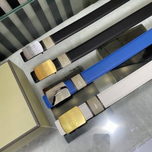 特 汤姆福特最新网红爆款双面头层牛皮配原装盒专柜同步3.8宽新款上市了，原版牛皮，搭配钢扣，优雅，大方用的方便。谢谢你转载。