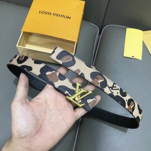 L0Uis Vuitt0N 今季新品 驢家女士原單腰帶 寬度30毫米 定制經典帆布面料搭配小荔枝紋小牛皮底 全新開模新款五金 可雙面佩戴 多色可選。百搭款