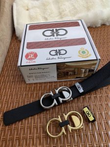 品名：菲拉格幕 原单皮带 材质：原单牛皮腰带 百分百头层牛皮腰带保证真皮，24K纯钢扣，专柜原单品质、做工精细，时尚大牌，送人自用首选 包装： 请认准如图专柜包