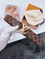 特 Lv.路易威登 全套包装 原版品质 代工厂货品 40Mm宽度 正品一体铸造五金钢扣，原厂皮料 双面原厂定制面料，区别市场货