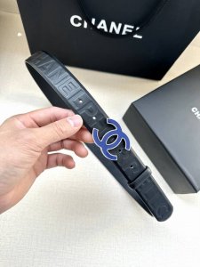 宽度3.0Cm Chanel 香奈儿 女士腰带 小牛皮 此扣头 内侧Cnc走光处理 边角手感圆润配磨胶金属钢扣。