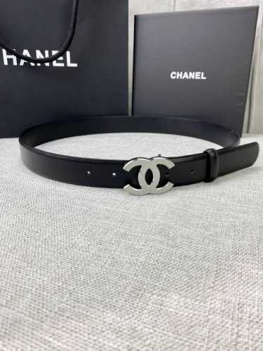 特 宽度3.0Cm Chanel 香奈儿 女士腰带皮带新款柔软的进口小牛皮金 银压砂面金属钢扣。