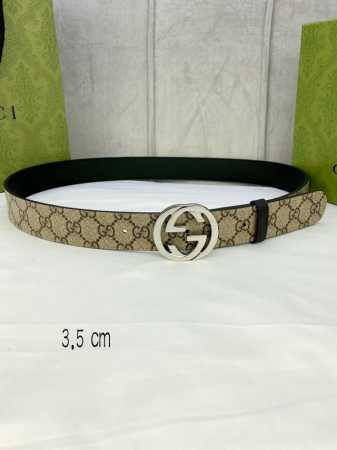 特 宽度3.5 cm gucci Marmont系列每一季都会推陈出新，为灵感源于70年代的标志性GG配件注入现代精髓。Supreme帆布印花 腰带反面采用黑色 - 点击图像关闭