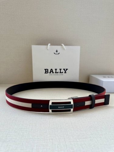 特 Bally 巴利 专柜同款 男士腰带 宽3.4Cm 这款选用反面进口牛皮精制而成 正面金属珐琅扣 简约百搭 可调式长度可轻松匹配完美尺寸