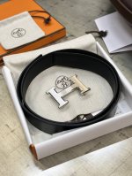 特 Hermes爱马仕 全套包装 宽度3.8Cm 进口双面原版牛皮荔枝纹带身，配搭经典H钢扣 可双面使用；欣赏享用完美的设计和优质的皮料精细工艺，不容错过的产品