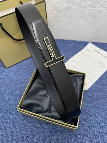 特 Tom Ford 汤姆福特。新品双面进口小牛皮，简约商务男士腰带，4.0Cm宽
