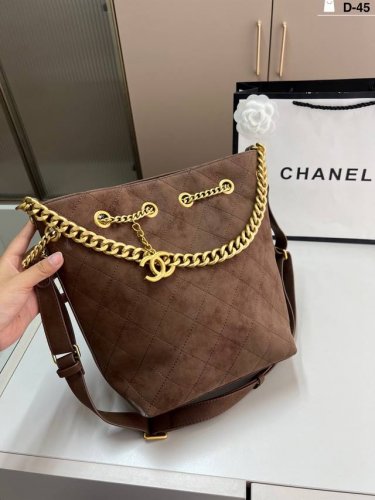 Chanel香奈儿 水桶包 嬉皮包 搭配复古香奈儿包包的链条 D-45尺寸28×17折叠盒