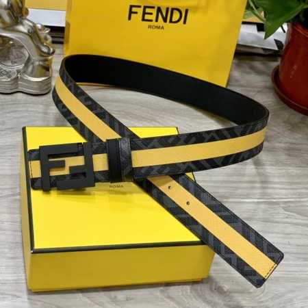 特 FENDI 芬迪 专柜同款 宽4.0CM 双环正反用腰带 FF按钉搭扣 黑色Cuoio Romano皮革材质 反面面料带有烟草黄和黑色FF图案 四方满钻金属 - 点击图像关闭