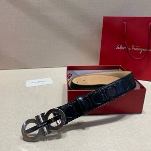 Salvatore Ferragamo菲拉格慕 3.5Cm定制款男士皮带 自行选择搭配 双面头层牛皮，真材实料 很有质感 时尚经典不失风范 可自行裁剪！