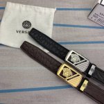 品名：Versace.范思哲 材质：原单牛皮腰带 百分百头层牛皮腰带保证真皮，24K纯钢扣，专柜原单品质、做工精细，时尚大牌，送人自用首选 包装： 请认准如图专