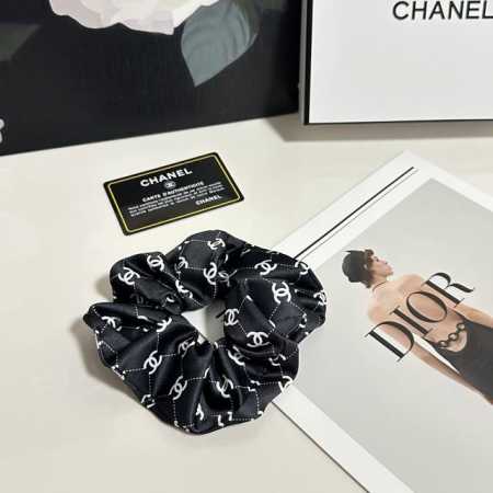 特 配包装 Chanel 香奈儿 经典真丝发圈 带头上或者手上都非常好看 时尚百搭人手必备单品 - 点击图像关闭
