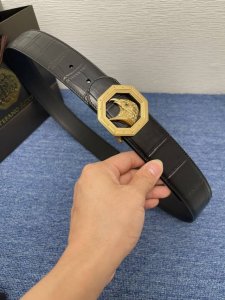 史蒂芬 ：原单双面进口小牛皮，搭配精品鹰头钢扣，原产皮料定制，宽度3.8Cm，时尚大方，百搭单品。