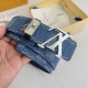 品名： Lv..路易..威登腰带皮带原单 P180 型号：挂扣，经典纯钢材质面字母挂扣，头层牛皮，图片实物拍摄 材料：头层牛皮，挂扣系列，纯钢材质扣头，钯镀电镀
