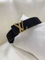 Lv 4.0Cm进口牛皮面料 专柜对版 展现时下流行的工艺-动感设计精神。