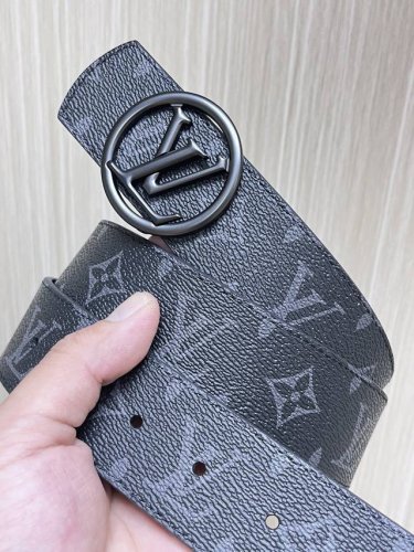 4.0当季新款 一面进口小牛皮 一面进口帆布印花 可双面用 搭配精品扣头 实物实拍