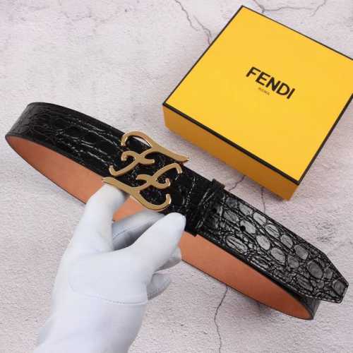 Fendl 芬迪 专柜同款 宽40Mm双面原版小牛皮 搭配单钌钯电镀扣 完美的手感.油边 出众的设计.风格 高贵奢华 时尚大方 高清实拍 货真价实 品质保证