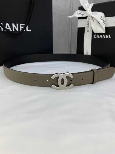 宽度3.0Cm Chanel 香奈儿 荔枝纹牛皮 颗粒饱满紧致清晰，搭配采用填粉五金工艺金 银 色钢扣。