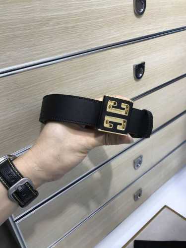 特 配送专柜包装 打孔针 宽35MM，码数85 -105欧 原单进口小牛皮 头层牛皮，搭配原单钌钯电镀GG扣，手感.油边近乎完美，原产皮料定制，质感无可挑剔，出