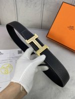 專櫃同步 寬:3.8 愛馬仕 Hermes 男士腰帶 帶身採用進口小牛皮 316精品施華洛水晶鑽鋼扣 雙面可用